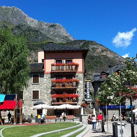 Hotel Solana Бенаске Экстерьер фото